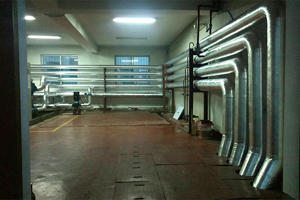 暖气管道保温施工