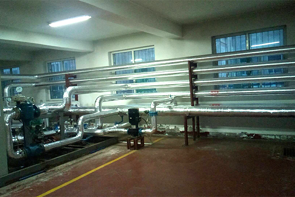 暖气管道保温施工