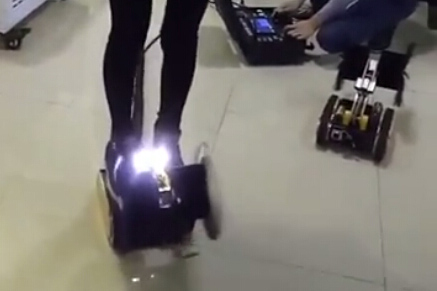 三代机器人视频